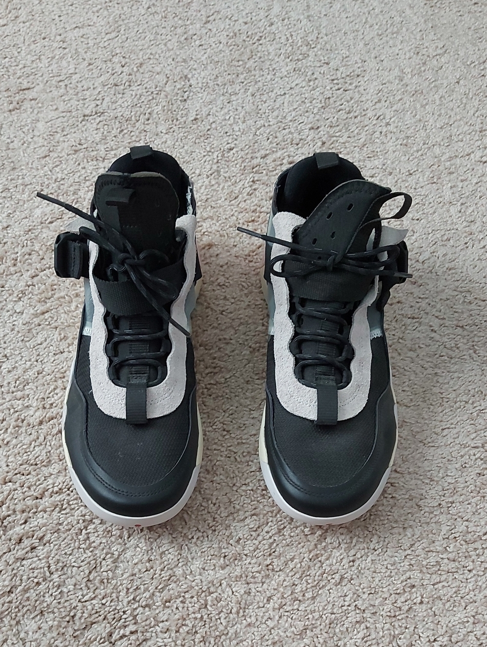 Jordan Black and White Men's Sneakers Size 10